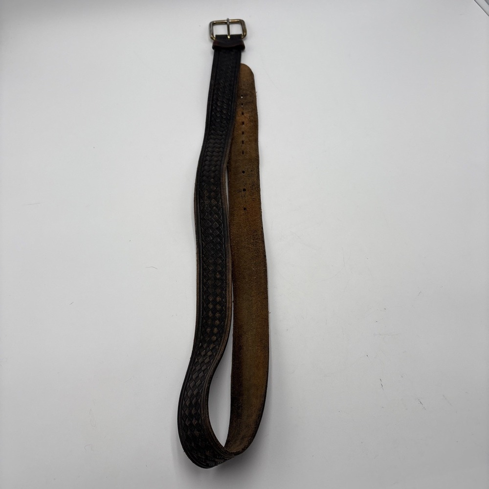 Vintage Leather Belt And Buckle Made In The‎ USA Mens 46" Inch